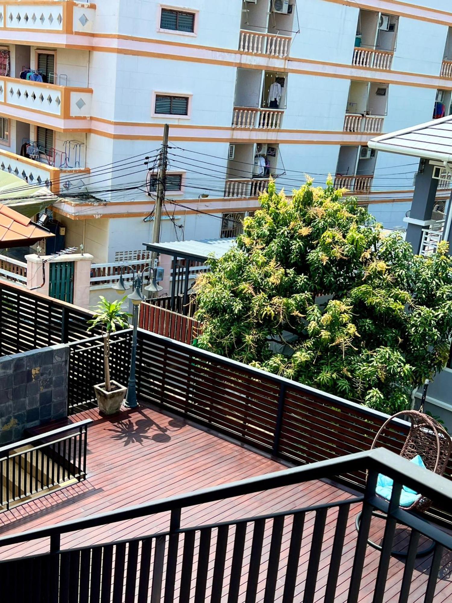Yotaka Bangkok Hotel Экстерьер фото