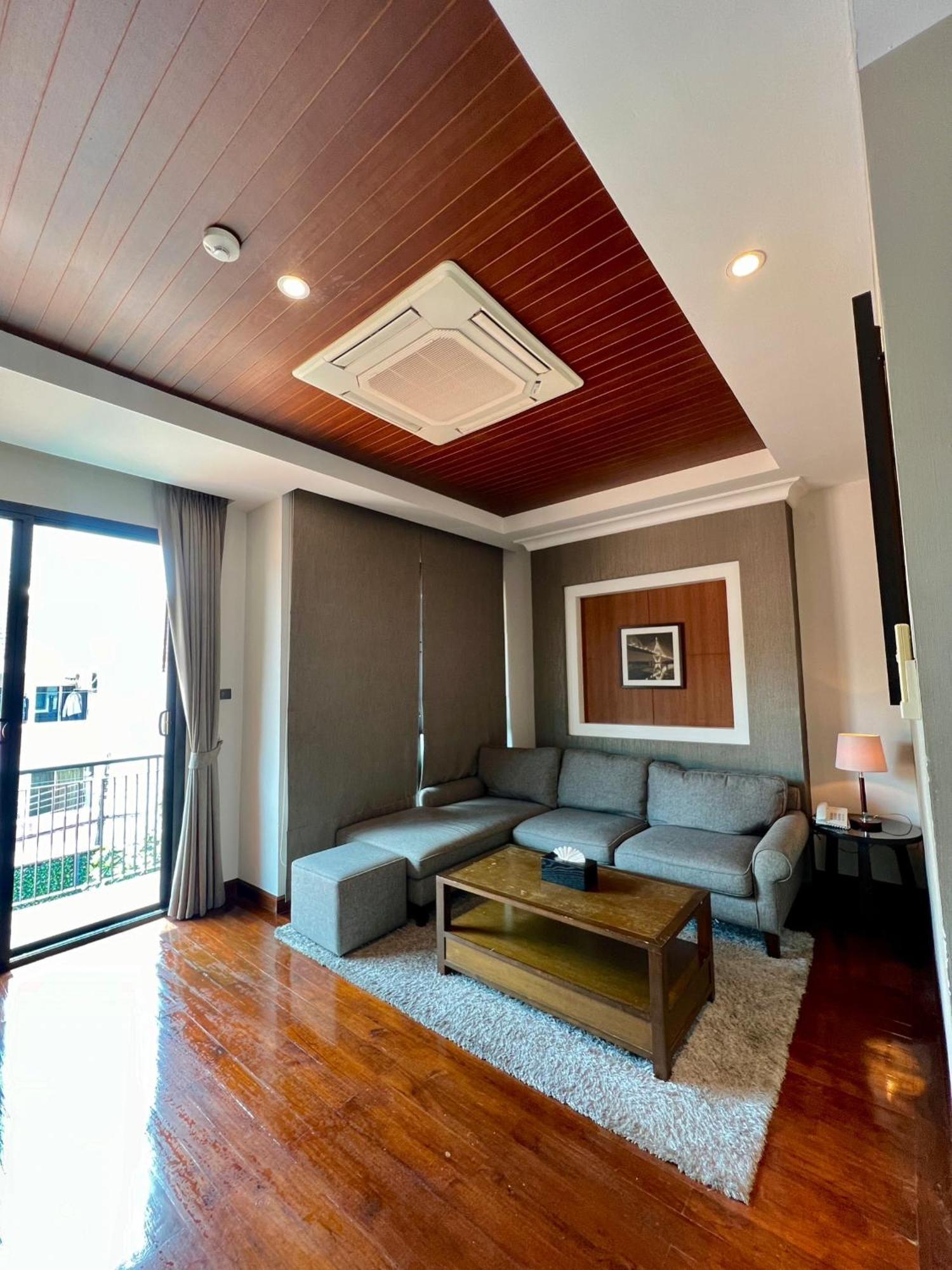 Yotaka Bangkok Hotel Экстерьер фото